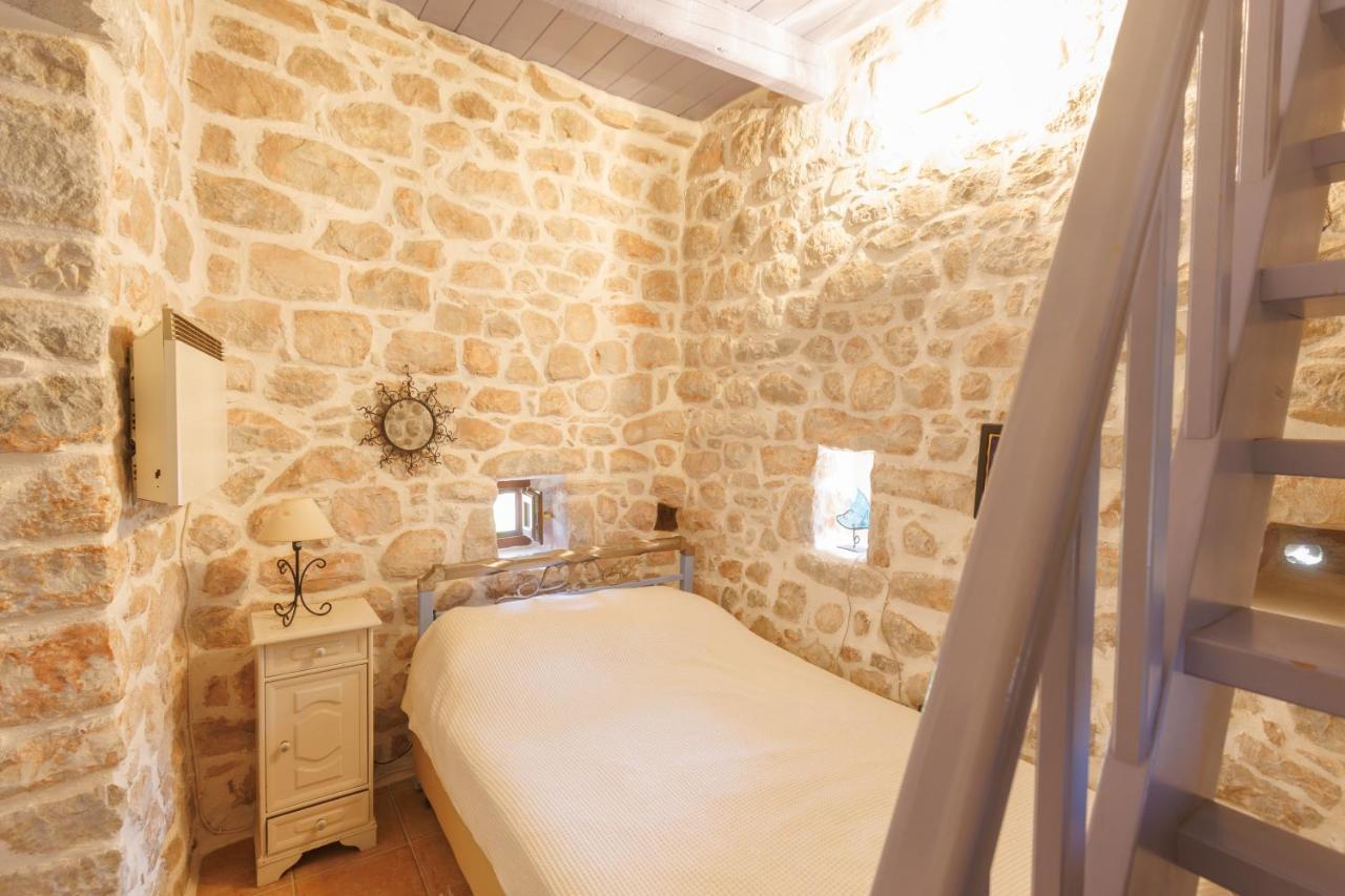 Katafigi Apartment Pyrgos Dirou Ngoại thất bức ảnh