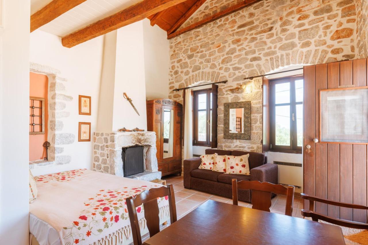 Katafigi Apartment Pyrgos Dirou Ngoại thất bức ảnh