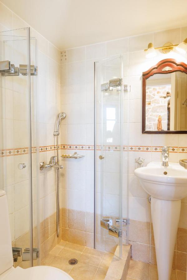 Katafigi Apartment Pyrgos Dirou Ngoại thất bức ảnh