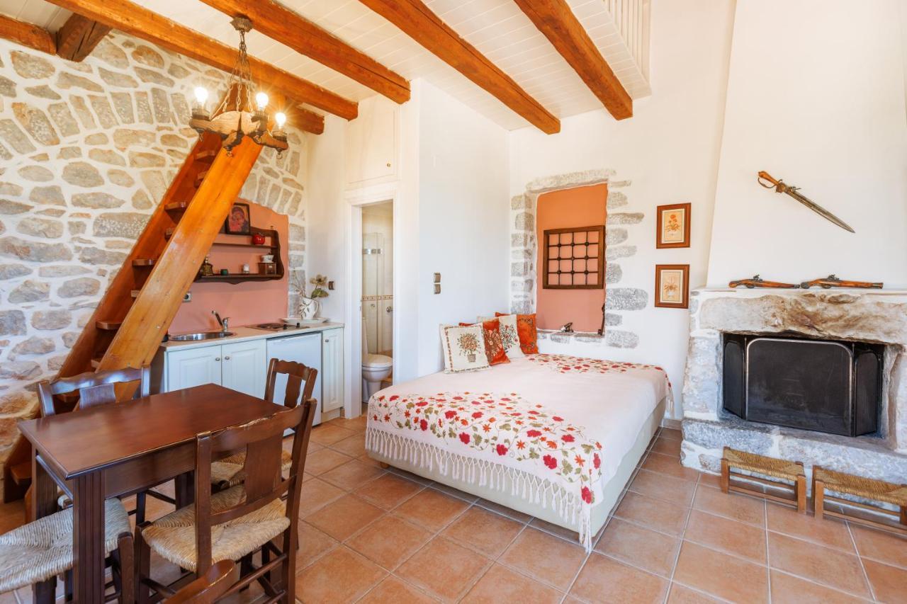 Katafigi Apartment Pyrgos Dirou Ngoại thất bức ảnh