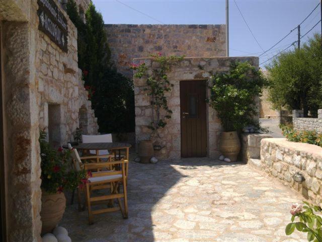 Katafigi Apartment Pyrgos Dirou Ngoại thất bức ảnh