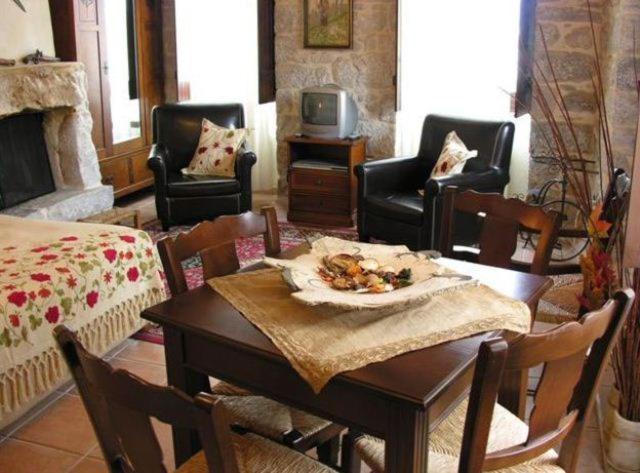Katafigi Apartment Pyrgos Dirou Ngoại thất bức ảnh