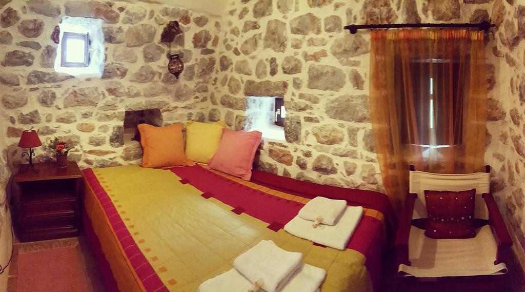 Katafigi Apartment Pyrgos Dirou Ngoại thất bức ảnh